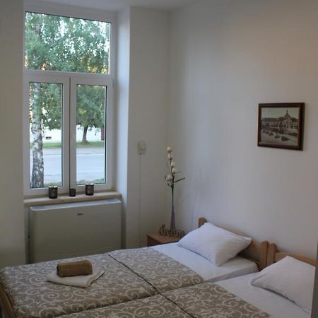 Apartmani Maja Zrenjanin Esterno foto