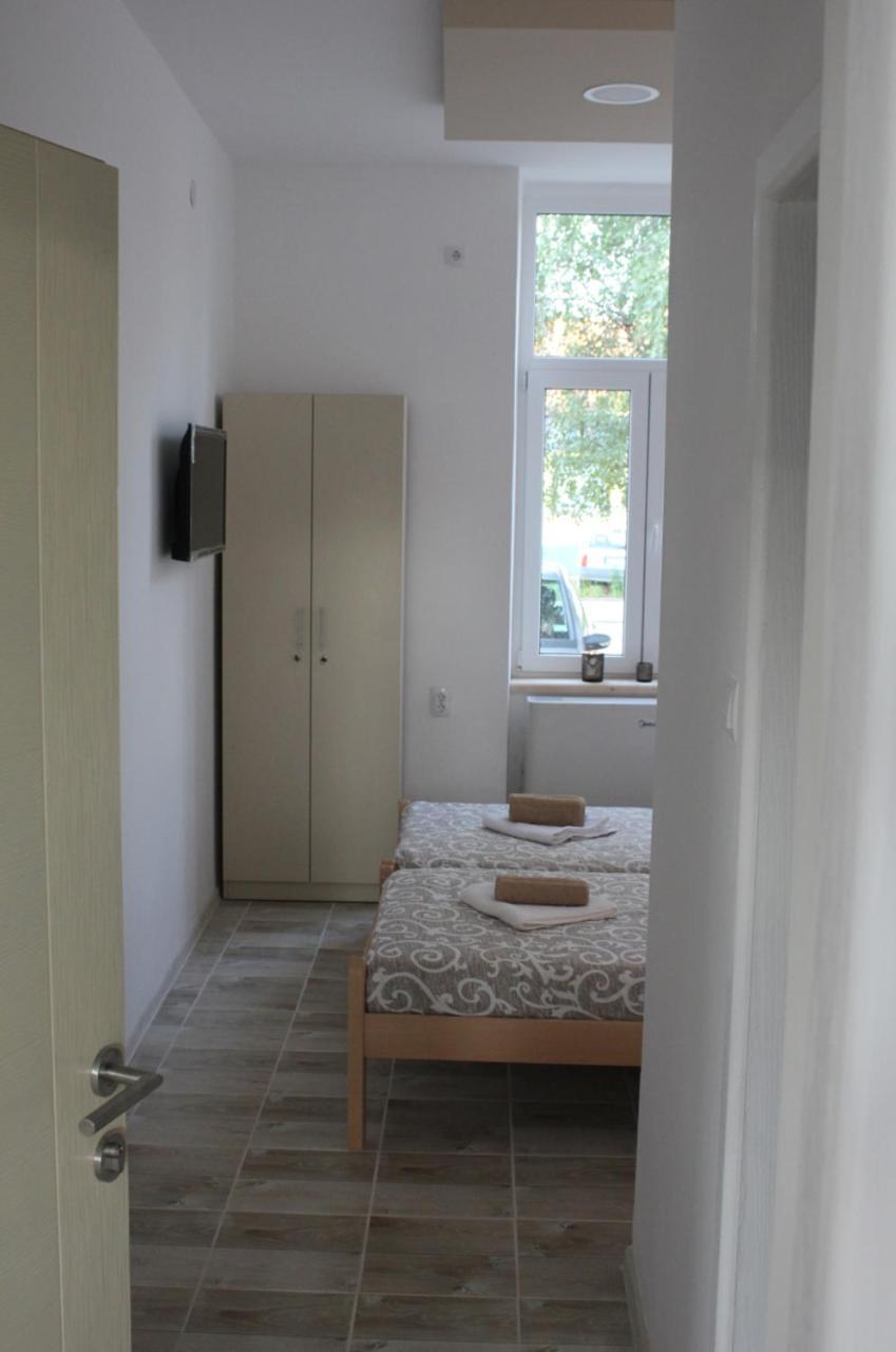 Apartmani Maja Zrenjanin Esterno foto